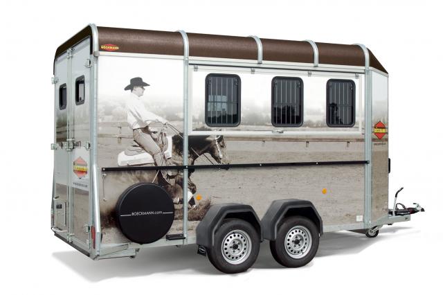 découvrez les avantages d'un camion chevaux 4 places, alliant confort, sécurité et praticité pour transporter vos chevaux et votre équipe en toute sérénité.