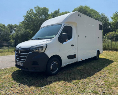 découvrez notre sélection de camions vl d’occasion pas chers, idéals pour le transport de chevaux en toute sécurité. profitez de véhicules fiables à prix compétitifs.
